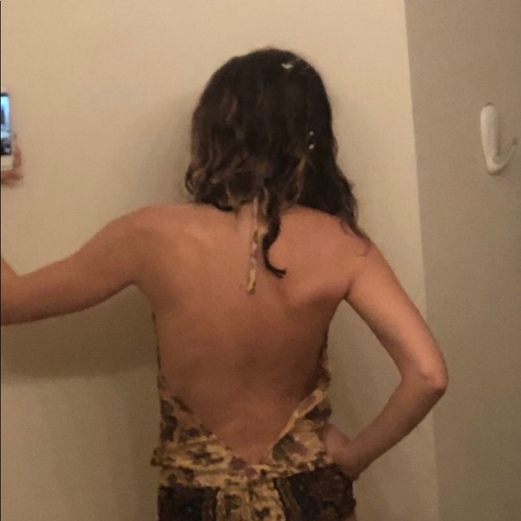 Sexy silk top with open back - Picture 3 of 3